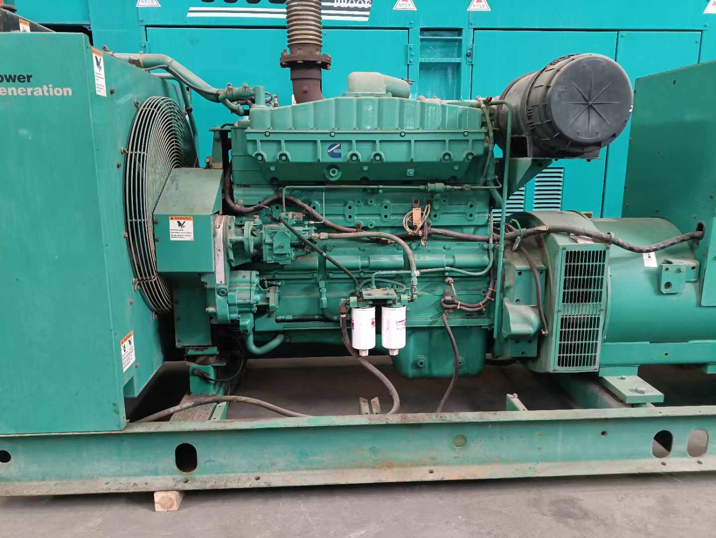 过载会对 600kW 柴油发电机组造成哪些损害？