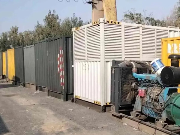 200KW柴油发电机机组每小时油耗是多少？